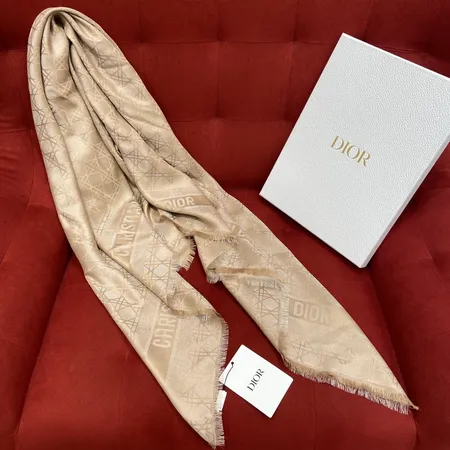 スーパーコピー ディオール マフラー