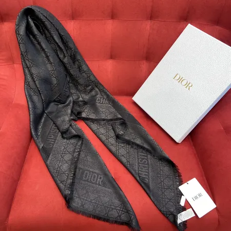 スーパーコピー ディオール マフラー