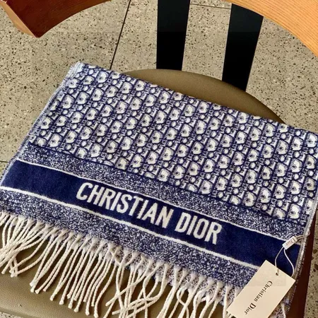 スーパーコピー ディオール マフラー