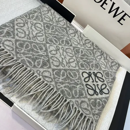 スーパーコピー ロエベ マフラー