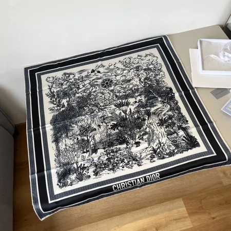 スーパーコピー ディオール マフラー