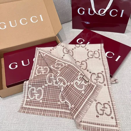 スーパーコピー グッチ マフラー