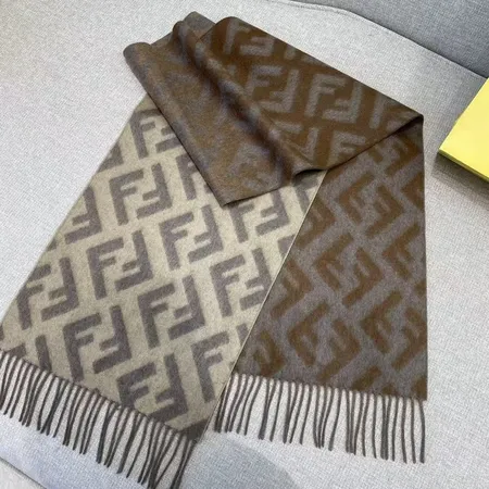 スーパーコピー フェンディ マフラー