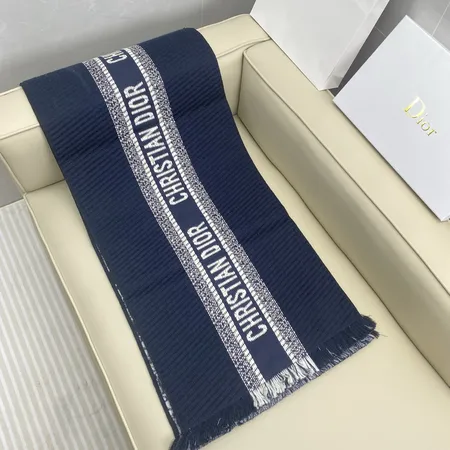 スーパーコピー ディオール マフラー