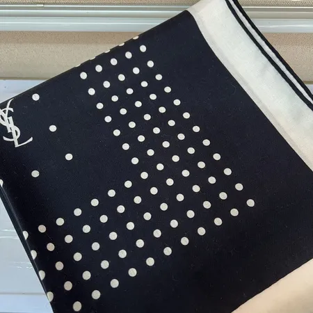  スーパーコピー バレンシアガ マフラー