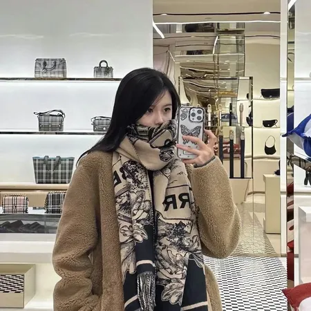 スーパーコピー バーバリー ス マフラー