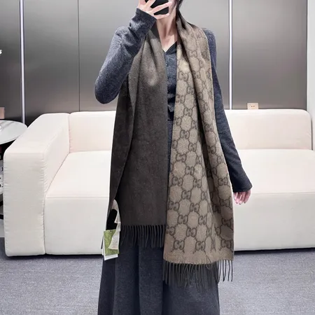 スーパーコピー グッチ マフラー