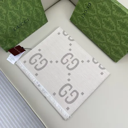 スーパーコピー グッチ マフラー