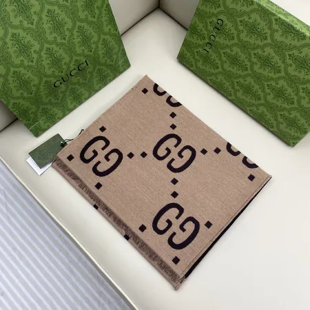 スーパーコピー グッチ マフラー