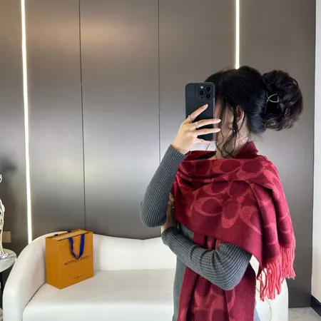 スーパーコピー コーチ マフラー