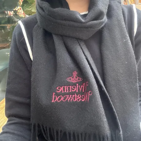 スーパーコピー ヴィヴィアン・ウエストウッド マフラー