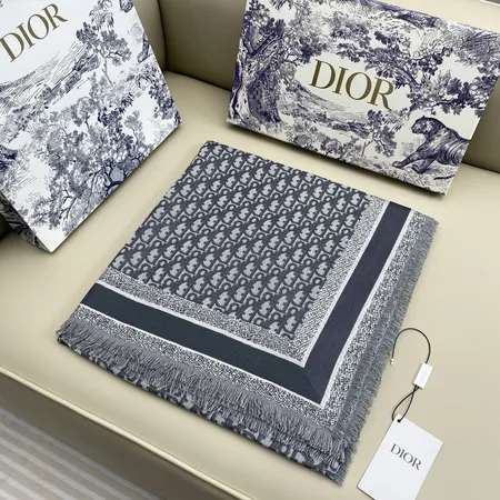 スーパーコピー ディオール マフラー