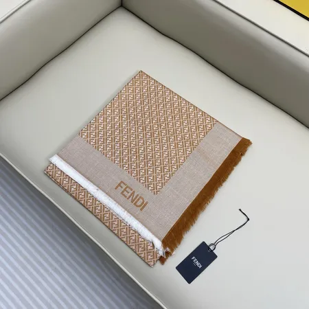 スーパーコピー フェンディ マフラー