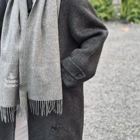 スーパーコピー ヴィヴィアン・ウエストウッド マフラー