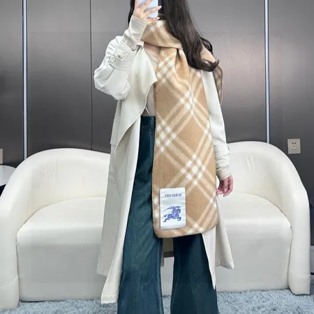 スーパーコピー バーバリー ス マフラー