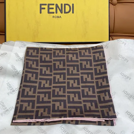 スーパーコピー フェンディ マフラー