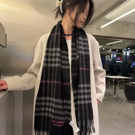 スーパーコピー バレンシアガ マフラー