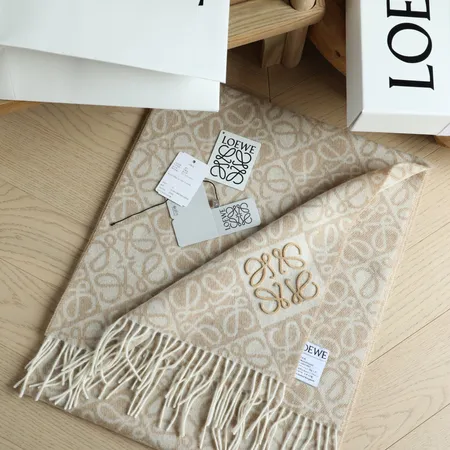 スーパーコピー ロエベ マフラー