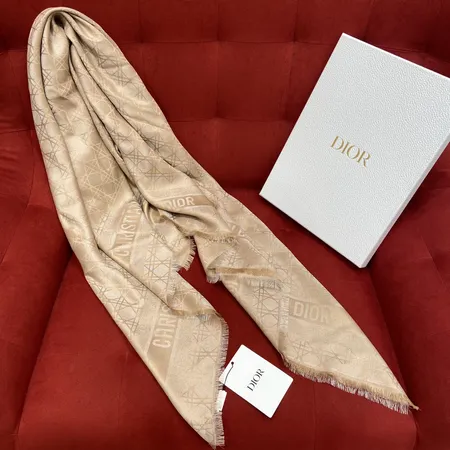 スーパーコピー ディオール マフラー