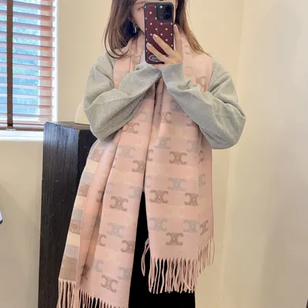 スーパーコピー セリーヌ マフラー