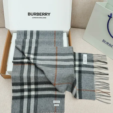 スーパーコピー バーバリー ス マフラー