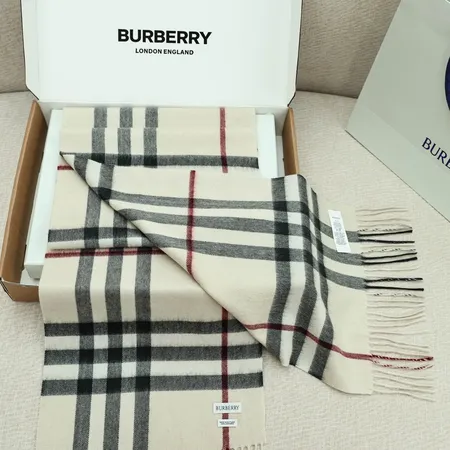 スーパーコピー バーバリー ス マフラー