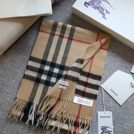 スーパーコピー バーバリー ス マフラー