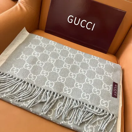 スーパーコピー グッチ マフラー