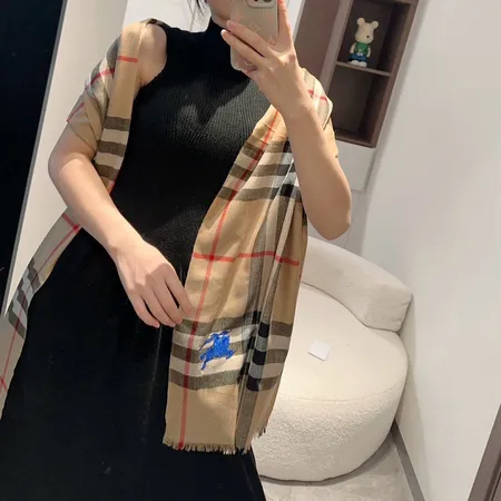 スーパーコピー バーバリー ス マフラー