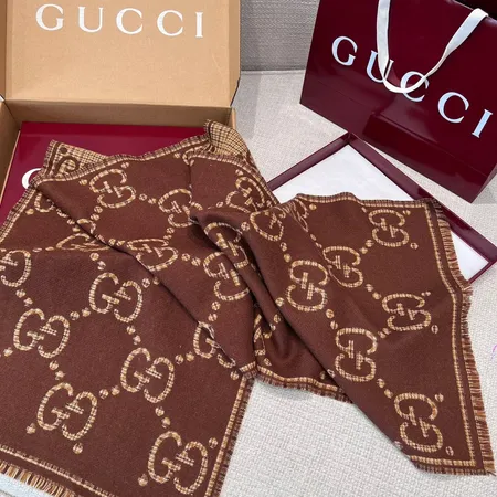 スーパーコピー グッチ マフラー