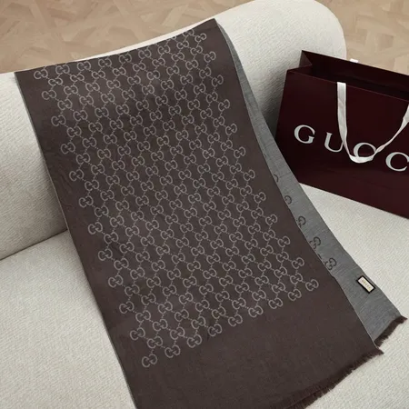 スーパーコピー グッチ マフラー