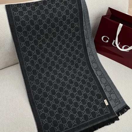 スーパーコピー グッチ マフラー