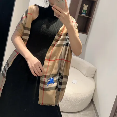 スーパーコピー バーバリー ス マフラー