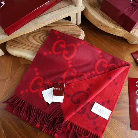 スーパーコピー グッチ マフラー