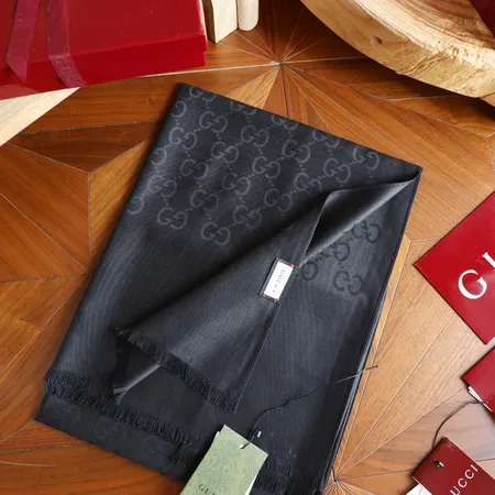 スーパーコピー グッチ マフラー