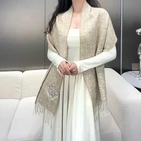  スーパーコピー ロエベ マフラー