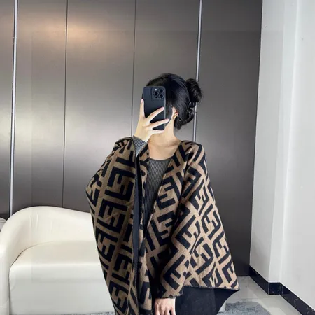 スーパーコピー フェンディ マフラー