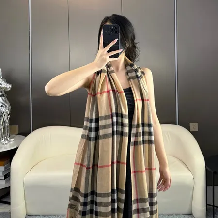 スーパーコピー バーバリー ス マフラー