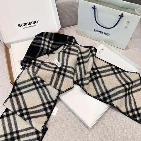 スーパーコピー バーバリー ス マフラー