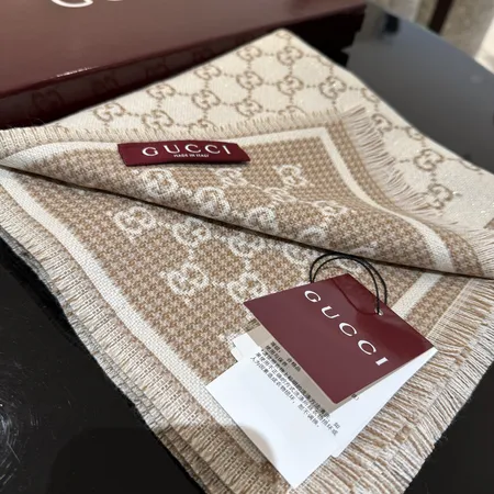 スーパーコピー グッチ マフラー