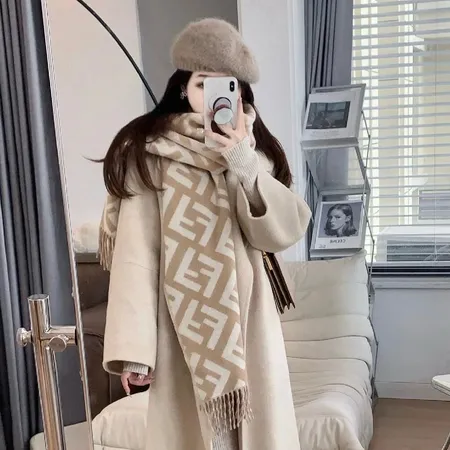 スーパーコピー フェンディ マフラー