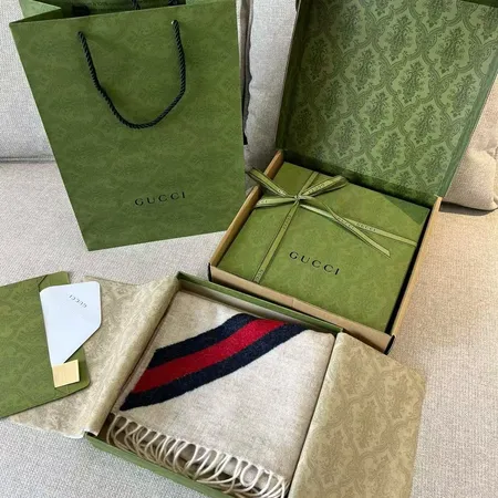 スーパーコピー グッチ マフラー