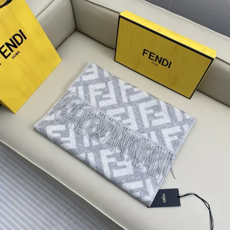 スーパーコピー フェンディ マフラー