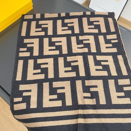 スーパーコピー フェンディ マフラー