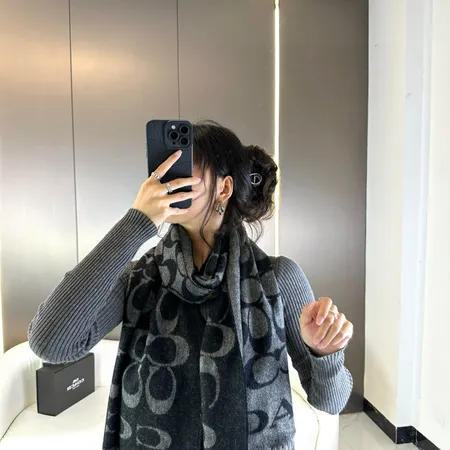 スーパーコピー コーチ マフラー