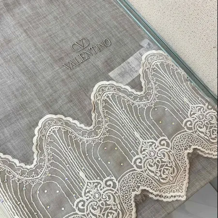  スーパーコピー ヴァレンティノ マフラー