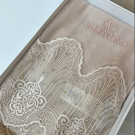  スーパーコピー ヴァレンティノ マフラー