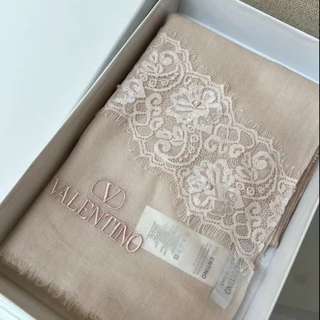  スーパーコピー ヴァレンティノ マフラー