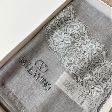  スーパーコピー ヴァレンティノ マフラー