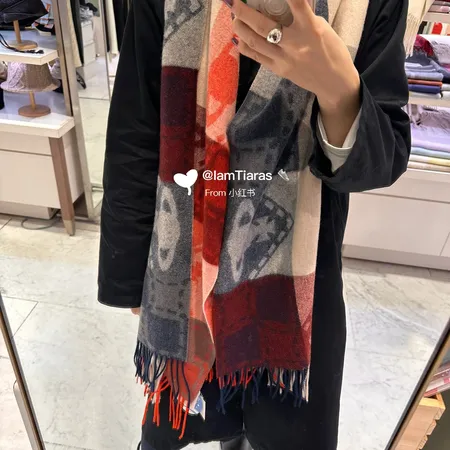 スーパーコピー ヴィヴィアン・ウエストウッド マフラー